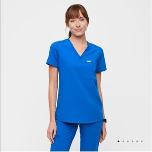 Figs Catarina™ One-Pocket Scrub Top size XS color Royal Blue